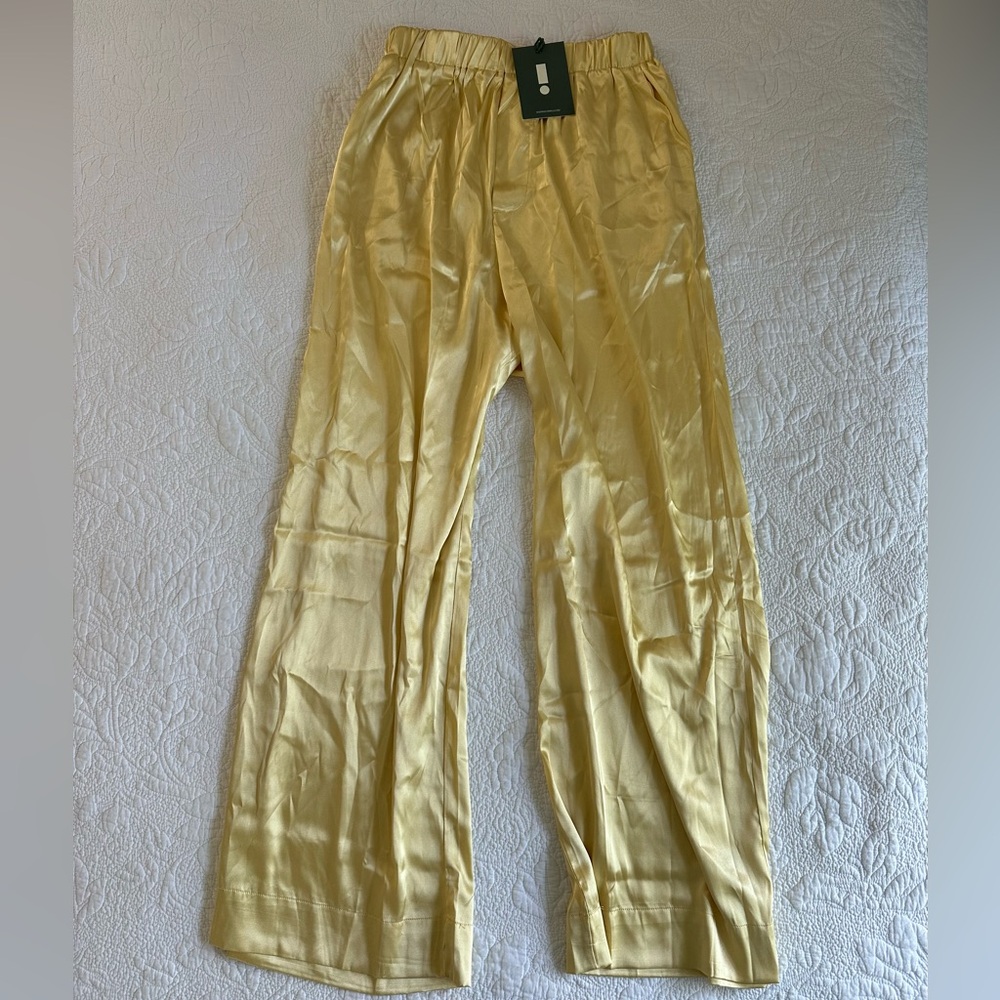 Daily Drills Silky Resort Pants in Butter - S
